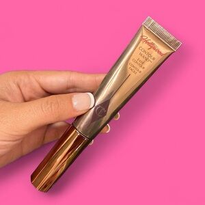 charlotte tilbury hollywood contour wand in the shade “medium/dark”!